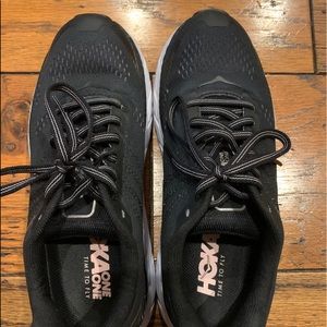 Women’s hoka clifton 6